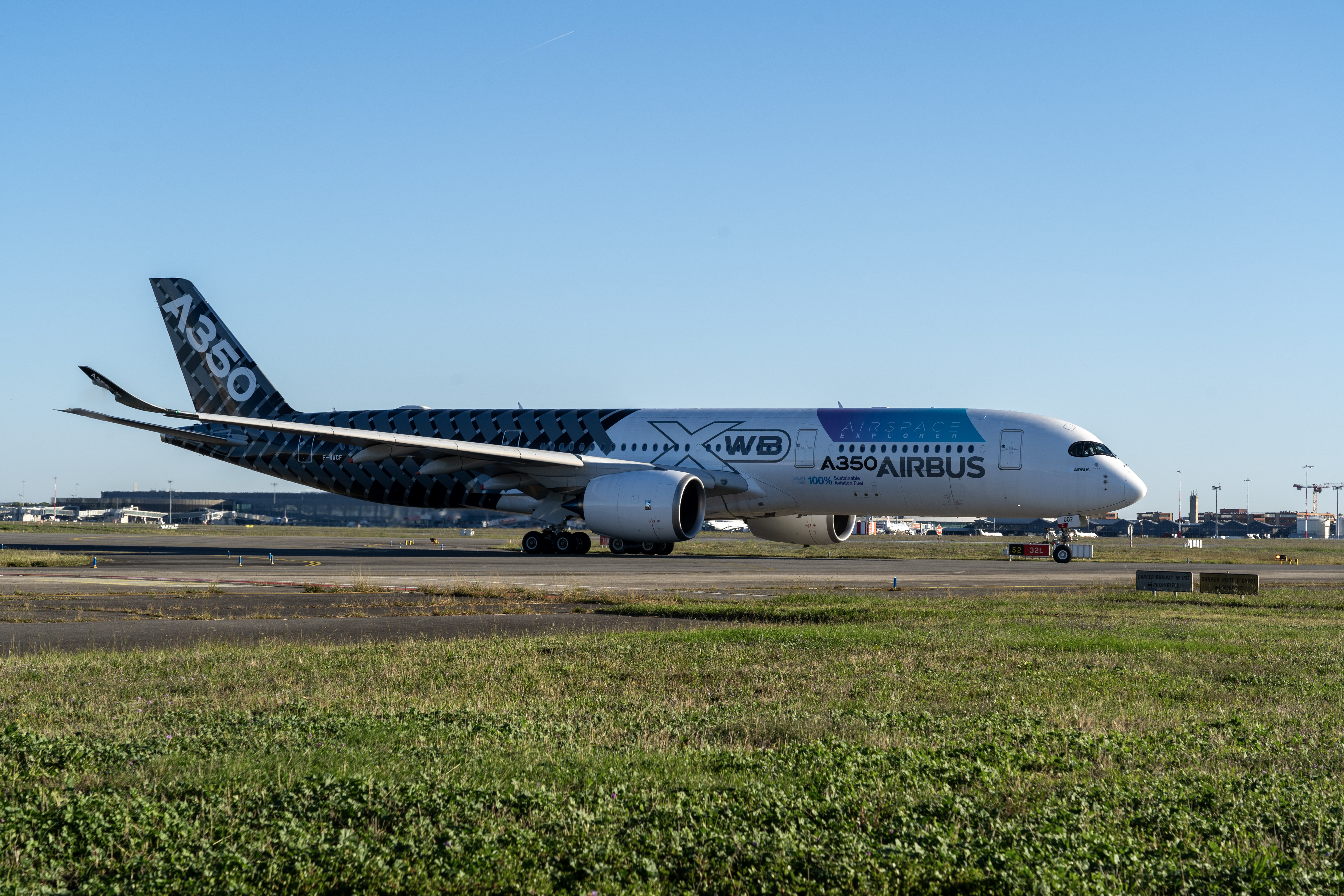 A350-900 aircraft